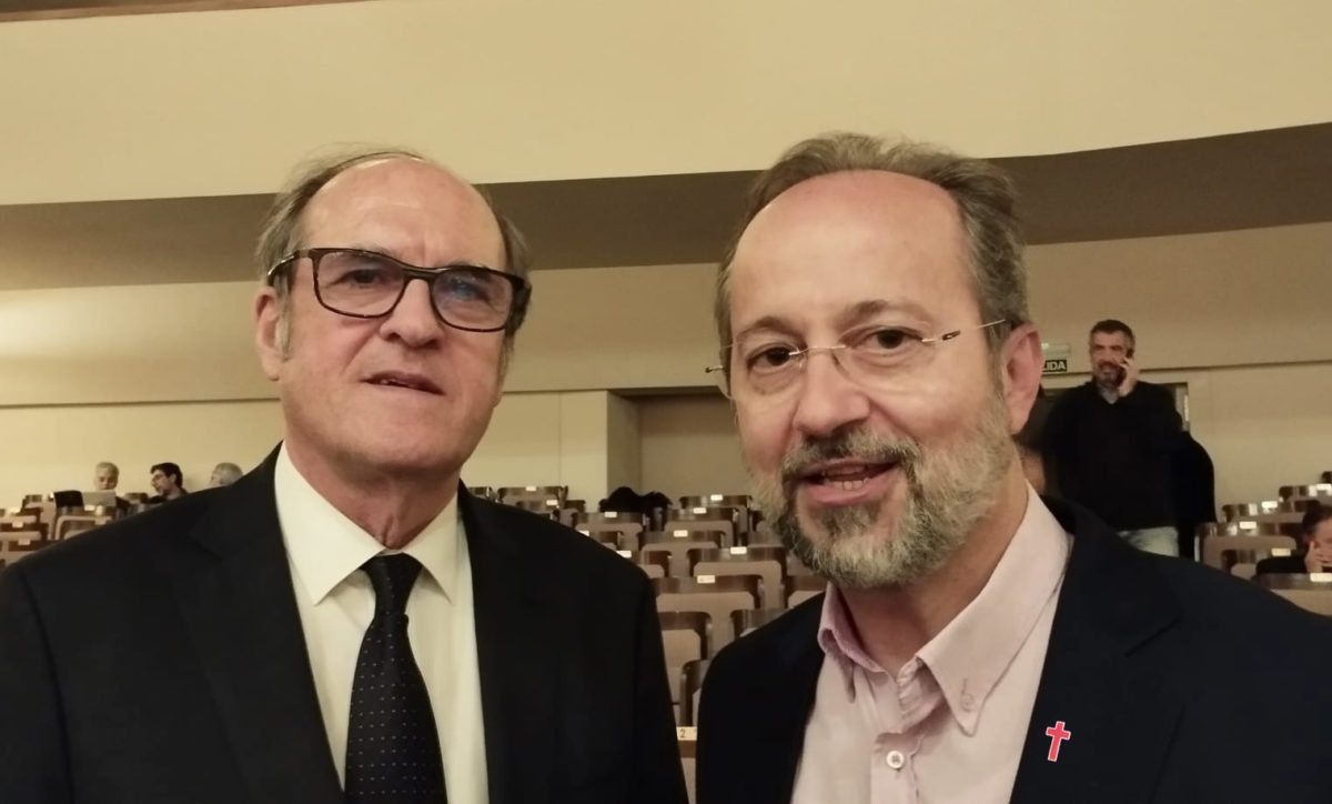 El Mesías La Caixa humaniza